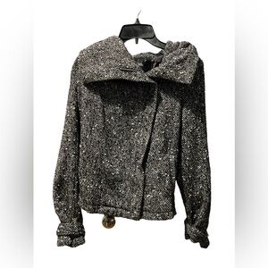 XoXo Women's Medium Gray & Black Coat Very Warm and Cozy Zip Up